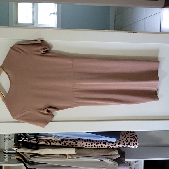 HM Neutral Dress - Picture 4 of 5
